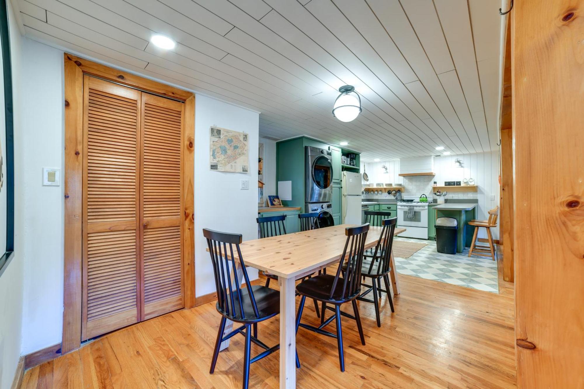 Hilltop Walton Getaway With Picturesque Views! Exterior photo